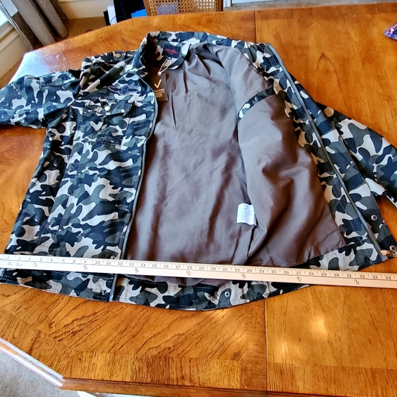 Ultimate Camo Bomber Jacket - Picture 9 of 15